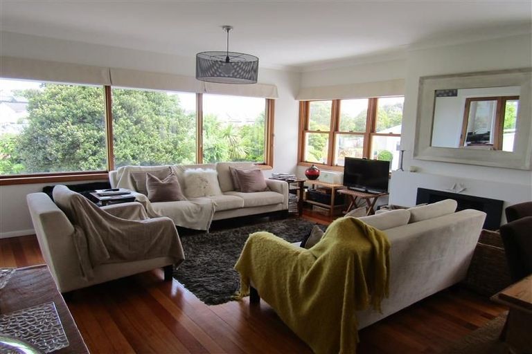 Photo of property in 45a Box Hill, Khandallah, Wellington, 6035