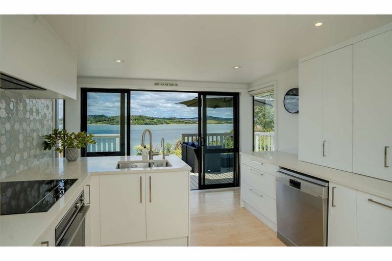 Photo of property in 54 Rangitane Loop Road, Kerikeri, 0294