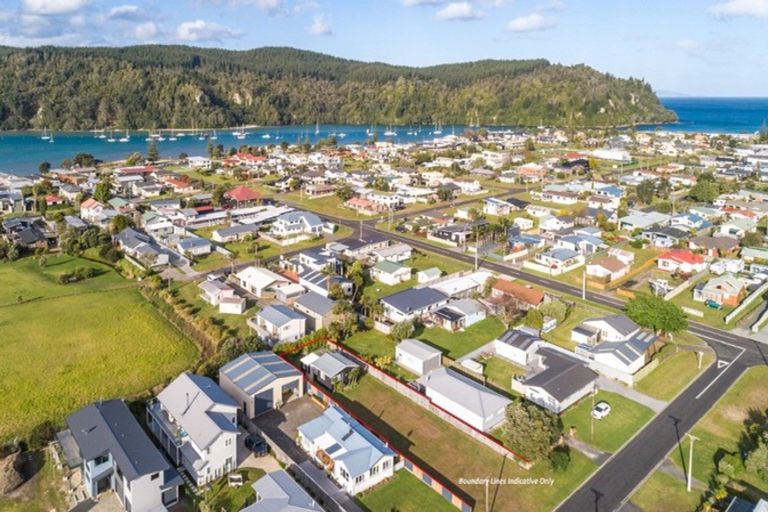 Photo of property in 104 Riverview Road, Whangamata, 3620
