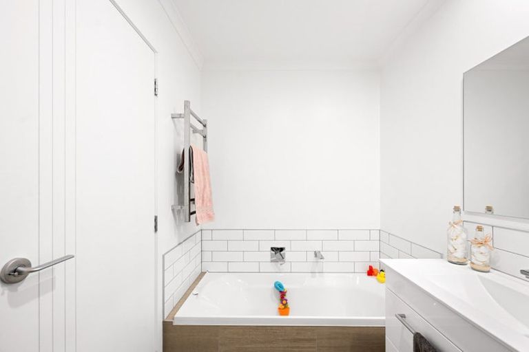 Photo of property in 10/19 Ruakiwi Road, Hamilton Lake, Hamilton, 3204