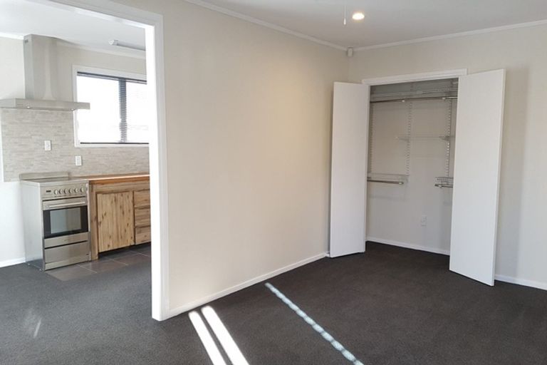 Photo of property in 129 Riverpark Crescent, Henderson, Auckland, 0610