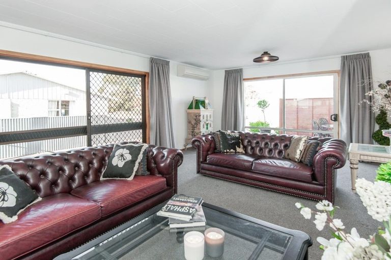 Photo of property in 2 Given Street, Havelock North, 4130