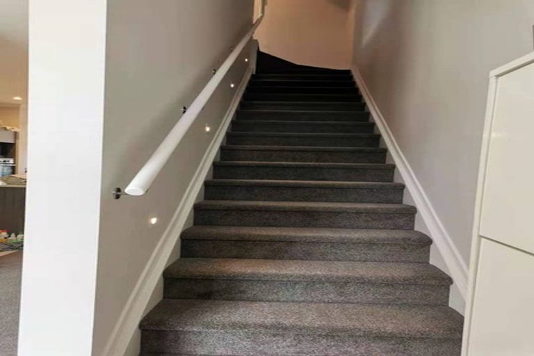 Photo of property in 117 Hobsonville Point Road, Hobsonville, Auckland, 0616