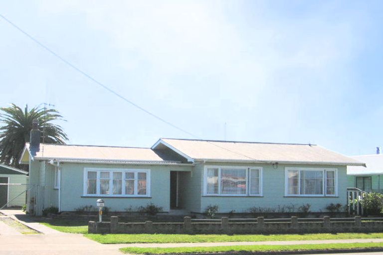 Photo of property in 19 Seabury Avenue, Foxton Beach, Foxton, 4815