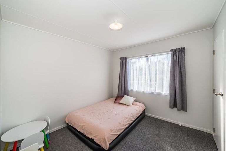 Photo of property in 60a Aorangi Road, Paraparaumu, 5032