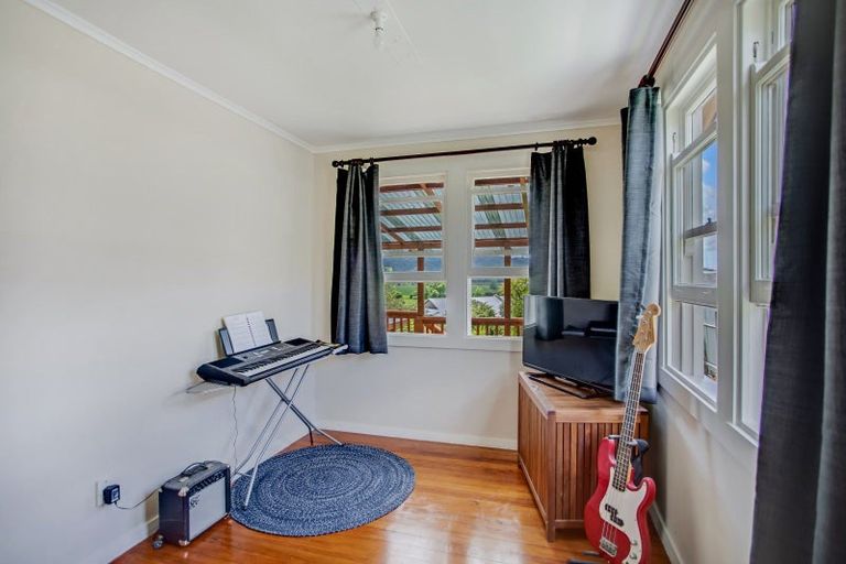 Photo of property in 13 Church Street, Kawakawa, 0210