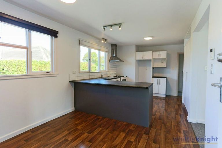 Photo of property in 32 Vagues Road, Northcote, Christchurch, 8052