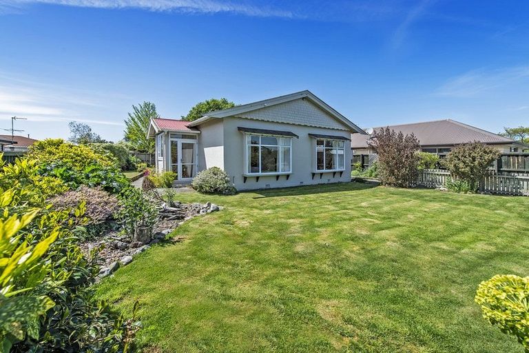 Photo of property in 124 Percival Street, Rangiora, 7400