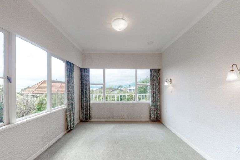 Photo of property in 451 Muritai Road, Eastbourne, Lower Hutt, 5013