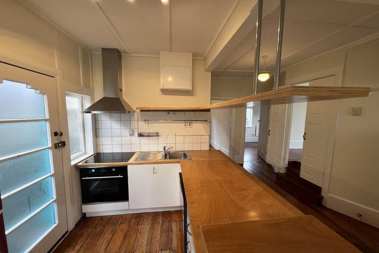 Photo of property in 83 Apu Crescent, Lyall Bay, Wellington, 6022