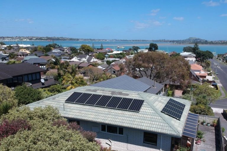 Photo of property in 18c Devon Road, Bucklands Beach, Auckland, 2012