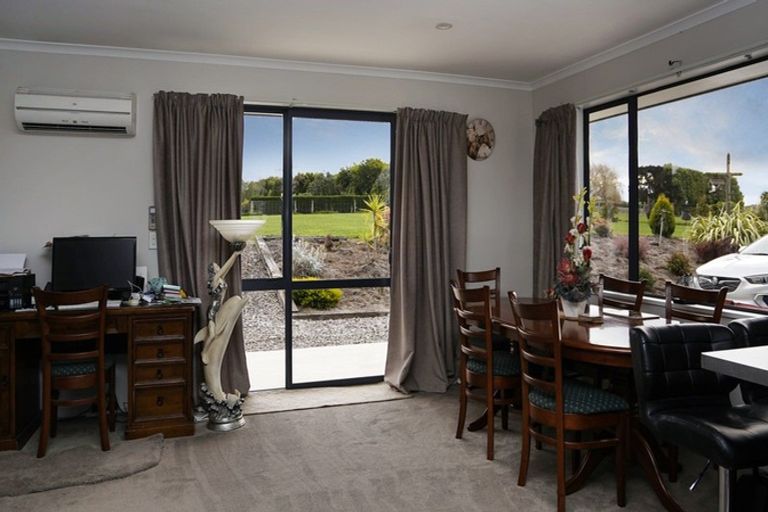 Photo of property in 23 Hollys Lane, Weston, Oamaru, 9401