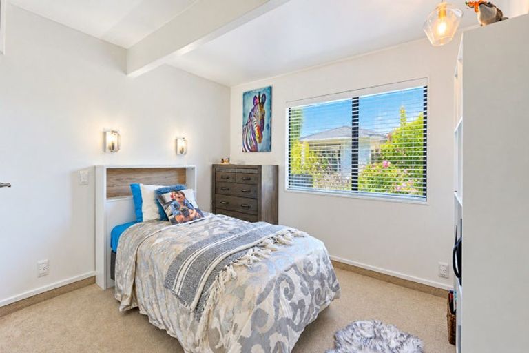 Photo of property in 400 Onemana Drive, Onemana, Whangamata, 3691