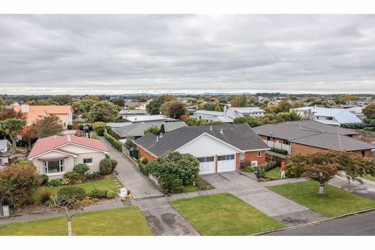 Photo of property in 98 Chelmsford Street, Windsor, Invercargill, 9810