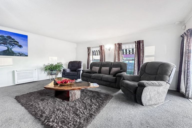 Photo of property in 15 Steele Street, Hornby, Christchurch, 8042