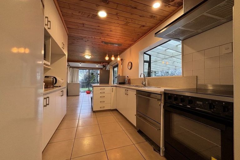 Photo of property in 42 Codlin Road, Waiuku, 2683