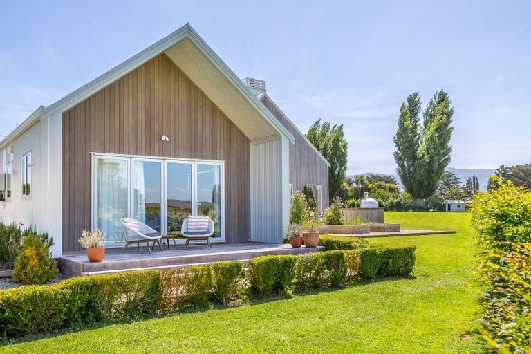 Photo of property in 194 Wood Street, Woodside, Greytown, 5794