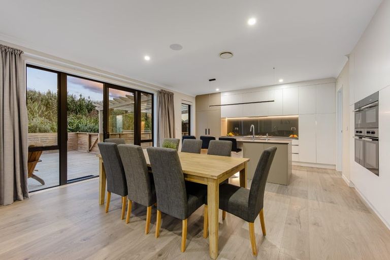 Photo of property in 36 Longshore Drive, Long Bay, Auckland, 0630