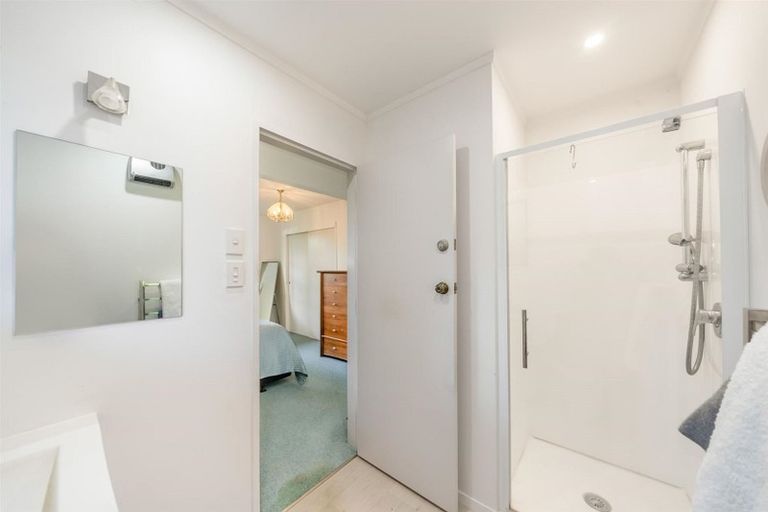 Photo of property in 6 Thurso Grove, Papakowhai, Porirua, 5024