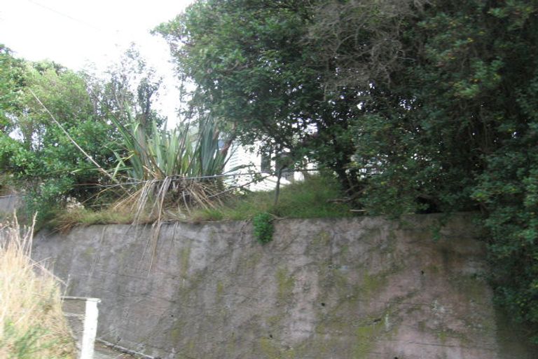 Photo of property in 2 Kitchener Terrace, Johnsonville, Wellington, 6037