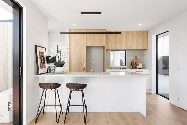 Photo of property in 1/125 Canon Street, Edgeware, Christchurch, 8013