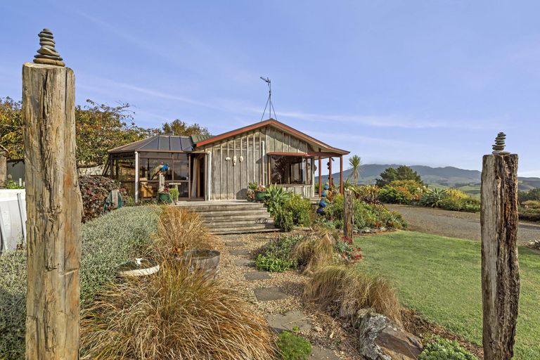 Photo of property in 121 Maungatawhiri Road, Raglan, 3295