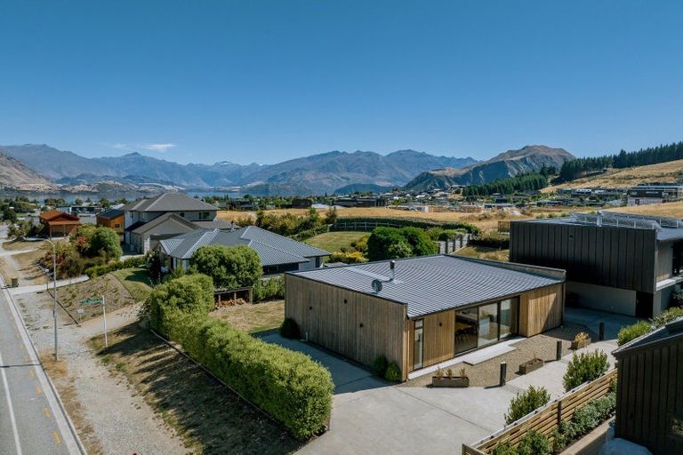 Photo of property in 220a Aubrey Road, Wanaka, 9305