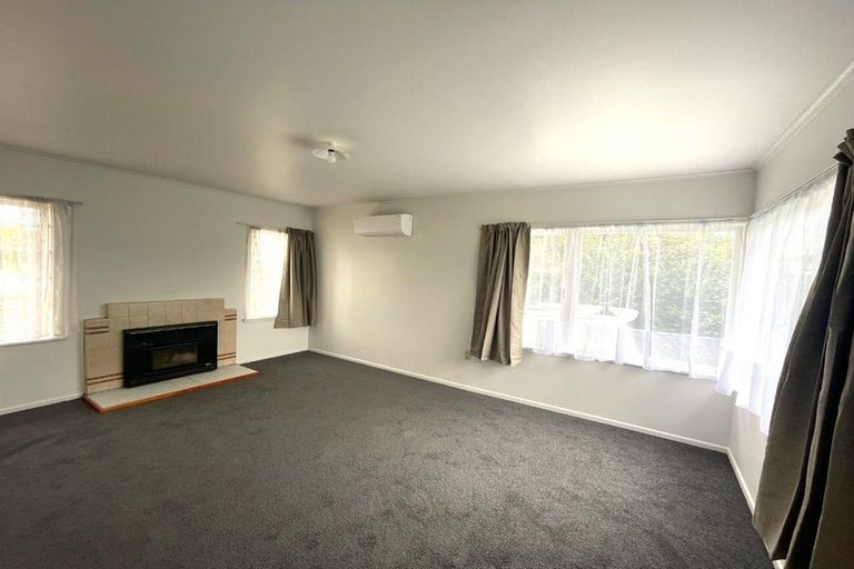 Photo of property in 11 Robyn Place, Mangere East, Auckland, 2024