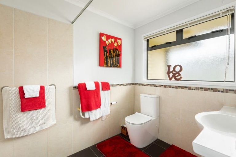 Photo of property in 43 Malta Crescent, Katikati, 3129