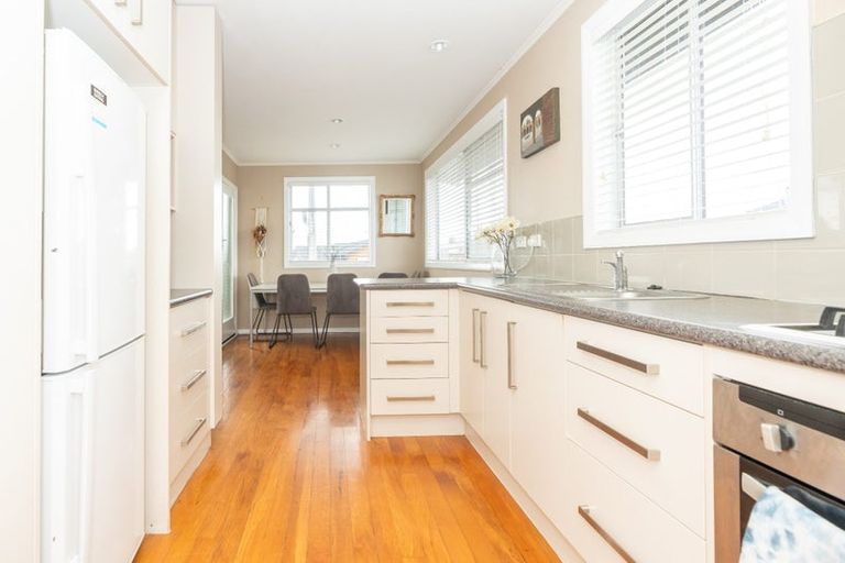 Photo of property in 59 Sandwich Road, St Andrews, Hamilton, 3200