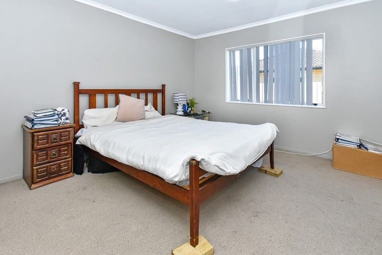 Photo of property in 11 Katana Lane, Takanini, 2112