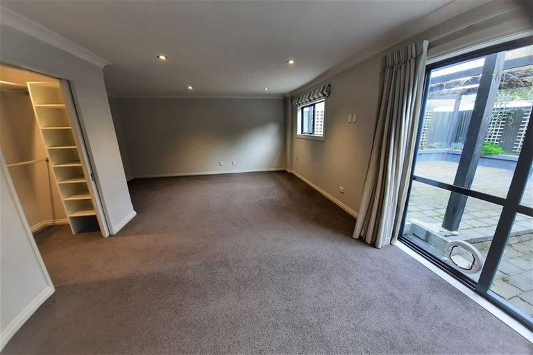 Photo of property in 21 Scotston Avenue, St Albans, Christchurch, 8052
