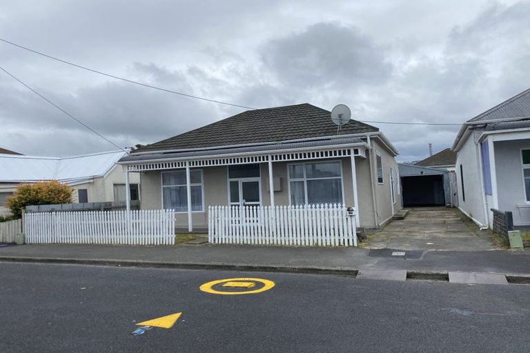 Photo of property in 16 Wynyard Street, South Dunedin, Dunedin, 9012