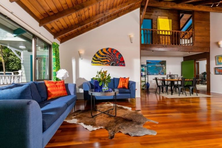 Photo of property in 12 Kingfisher Grove, Greenhithe, Auckland, 0632