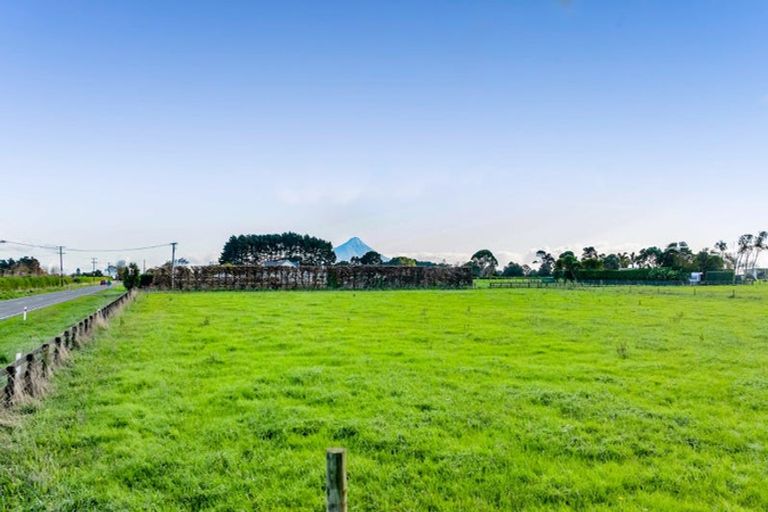 Photo of property in 84 Mawhitiwhiti Road, Normanby, Hawera, 4675