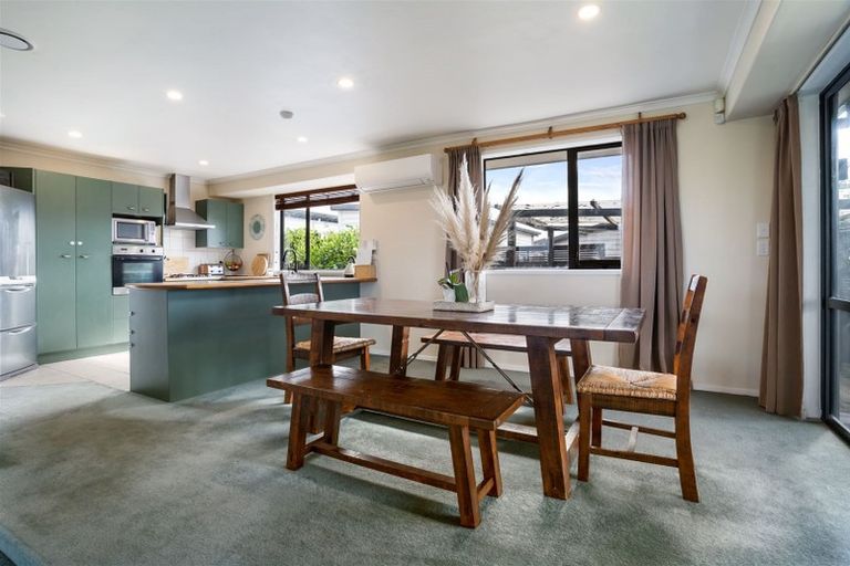 Photo of property in 59 Senator Drive, Manurewa, Auckland, 2105