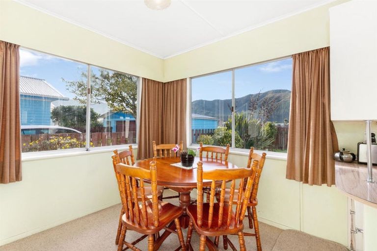 Photo of property in 236 Wellington Road, Wainuiomata, Lower Hutt, 5014