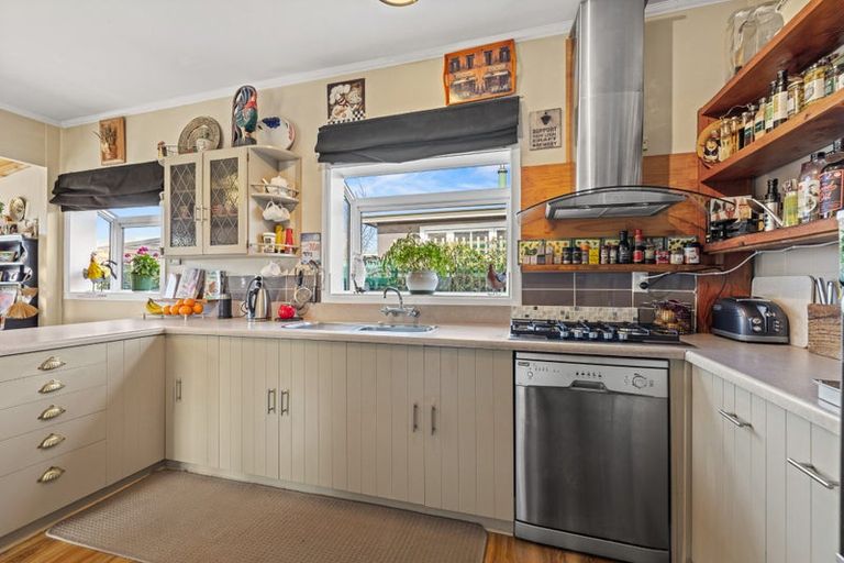 Photo of property in 34 Pannell Avenue, Wainoni, Christchurch, 8061