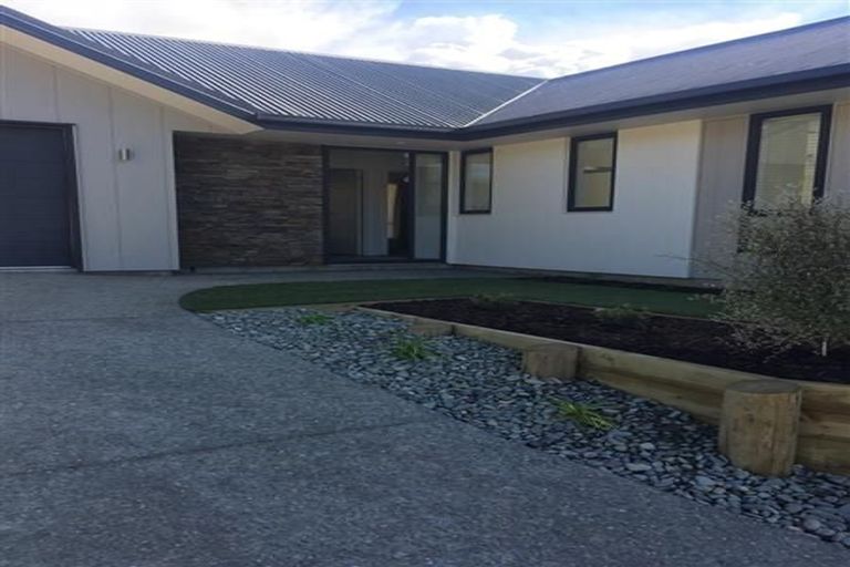 Photo of property in 6 Greenfield Lane, Stoke, Nelson, 7011