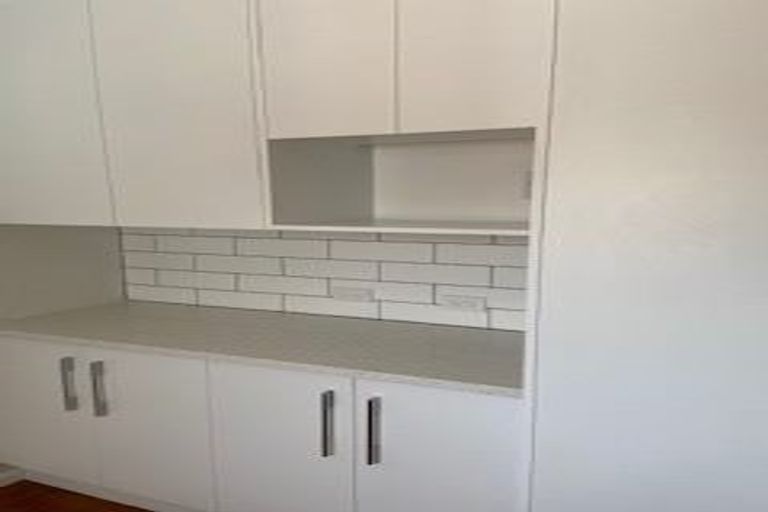 Photo of property in 3/19 Lake Pupuke Drive, Takapuna, Auckland, 0622