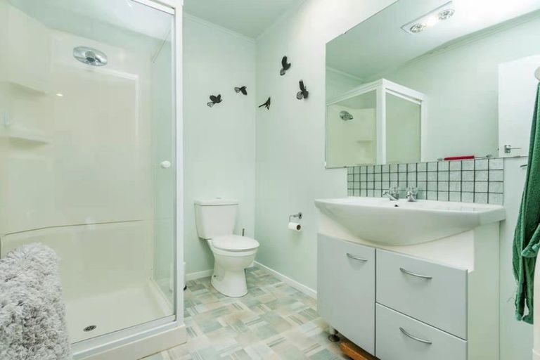 Photo of property in 13 Mawson Avenue, Torbay, Auckland, 0630