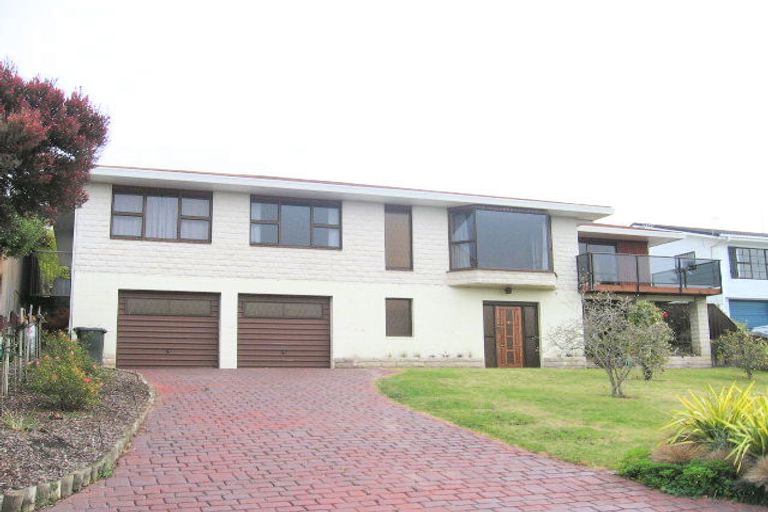 Photo of property in 68 Churchill Drive, Taradale, Napier, 4112