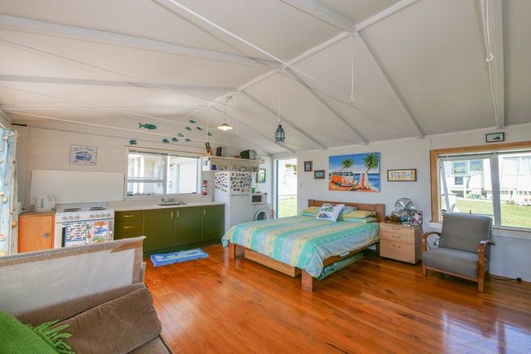 Photo of property in 9a Berghan Road, Coopers Beach, 0420