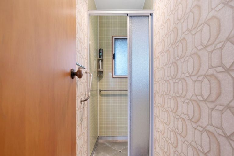 Photo of property in 29 Omokoroa Road, Omokoroa, 3114