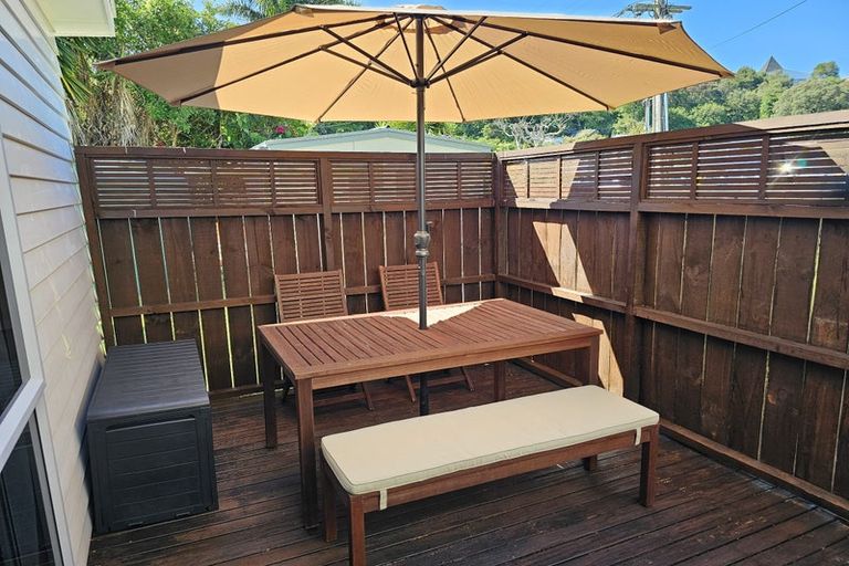 Photo of property in 17b Arkles, Arkles Bay, Whangaparaoa, 0932