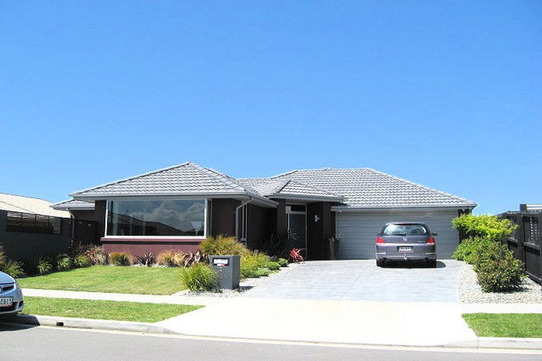 Photo of property in 12 Fergus Street, Kaiapoi, 7630
