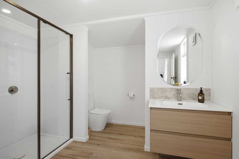 Photo of property in 167 Williams Street, Cambridge, 3434