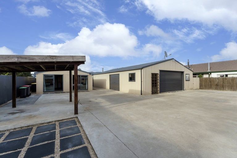 Photo of property in 23 Johns Road, Belfast, Christchurch, 8051