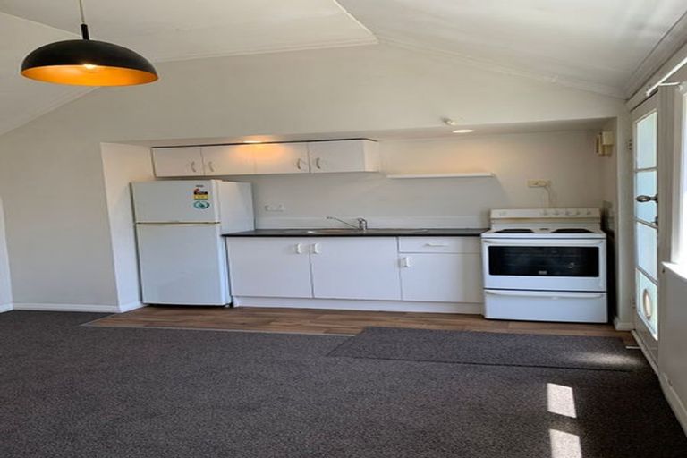 Photo of property in 16 Normanby Street, Newtown, Wellington, 6021