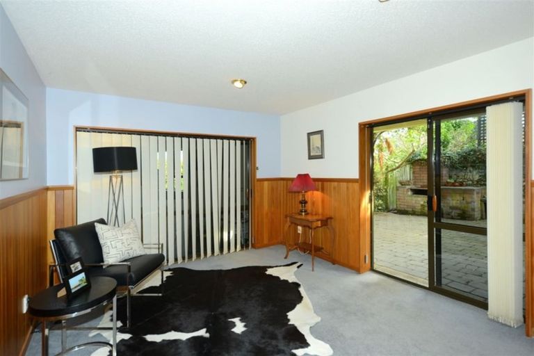 Photo of property in 8 Bayview Place, Cass Bay, Lyttelton, 8082